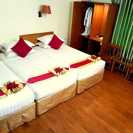 Hotel A1 Mandalaj Kültér fotó