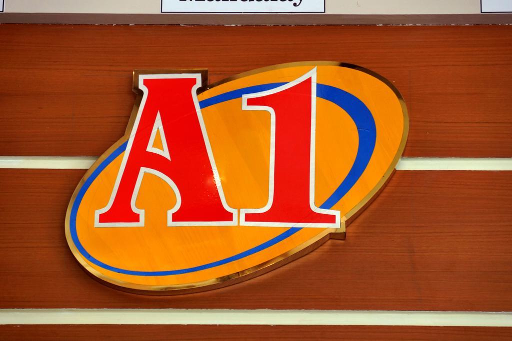 Hotel A1 Mandalaj Kültér fotó