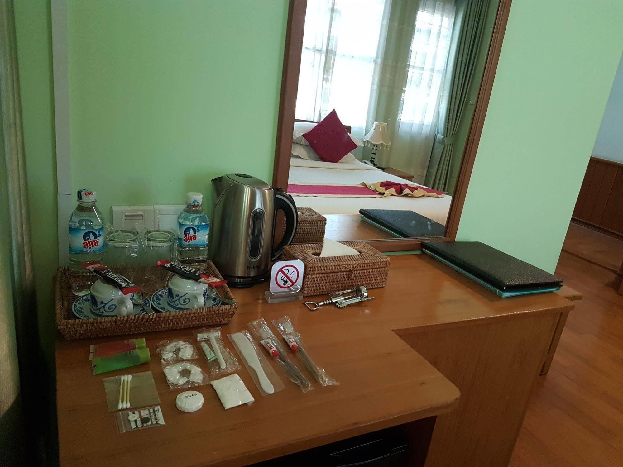 Hotel A1 Mandalaj Kültér fotó