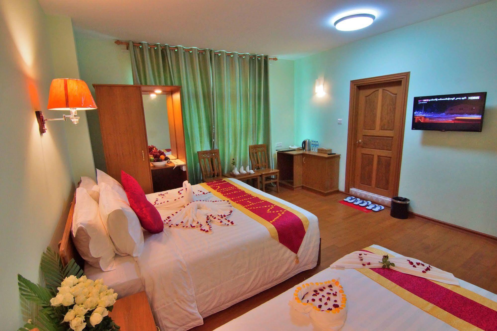 Hotel A1 Mandalaj Kültér fotó